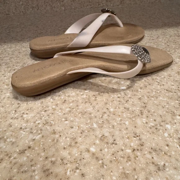 Women’s Aerosole Sandals Size 5.5 - Picture 4 of 4